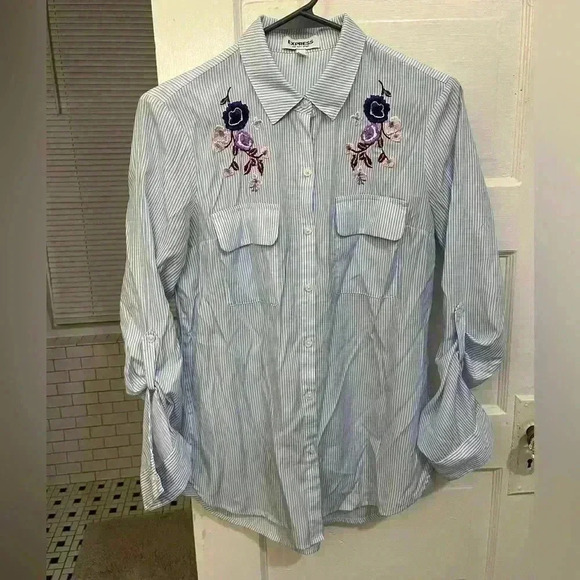 Express The city shirt blue and white striped with floral embroidery size small - Picture 2 of 8